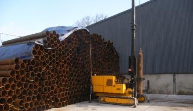 2 tonne bottom driven piling rig